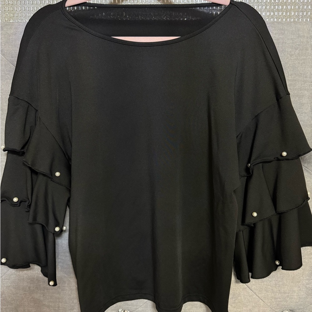 SHEIN Black Ruffle Sleeve Blouse